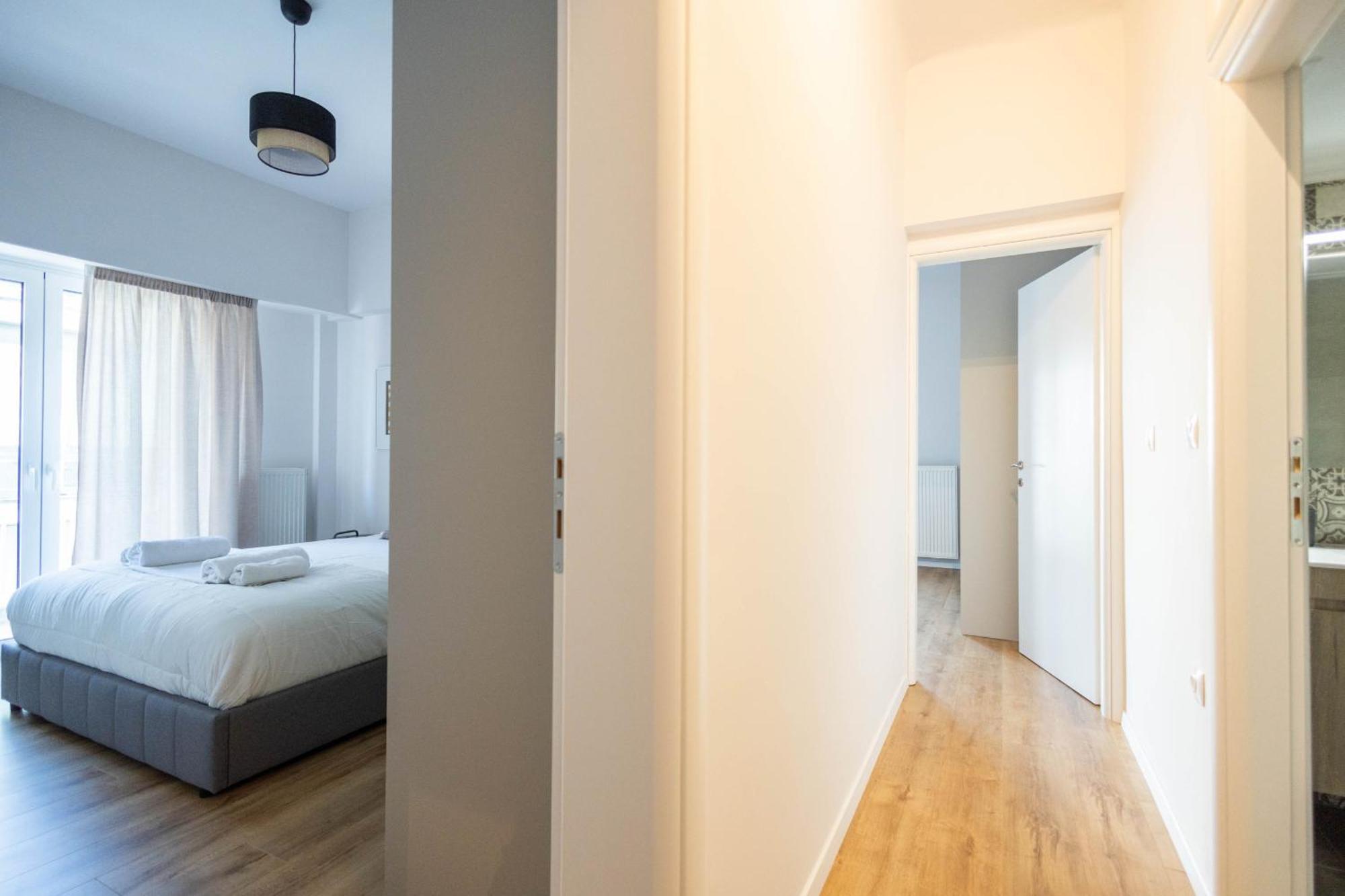 Urban Comfort 2 Bdrm Next To Metro Athens Exterior photo